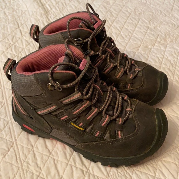 Keen Alamosa Mid Waterproof Hiking Boots